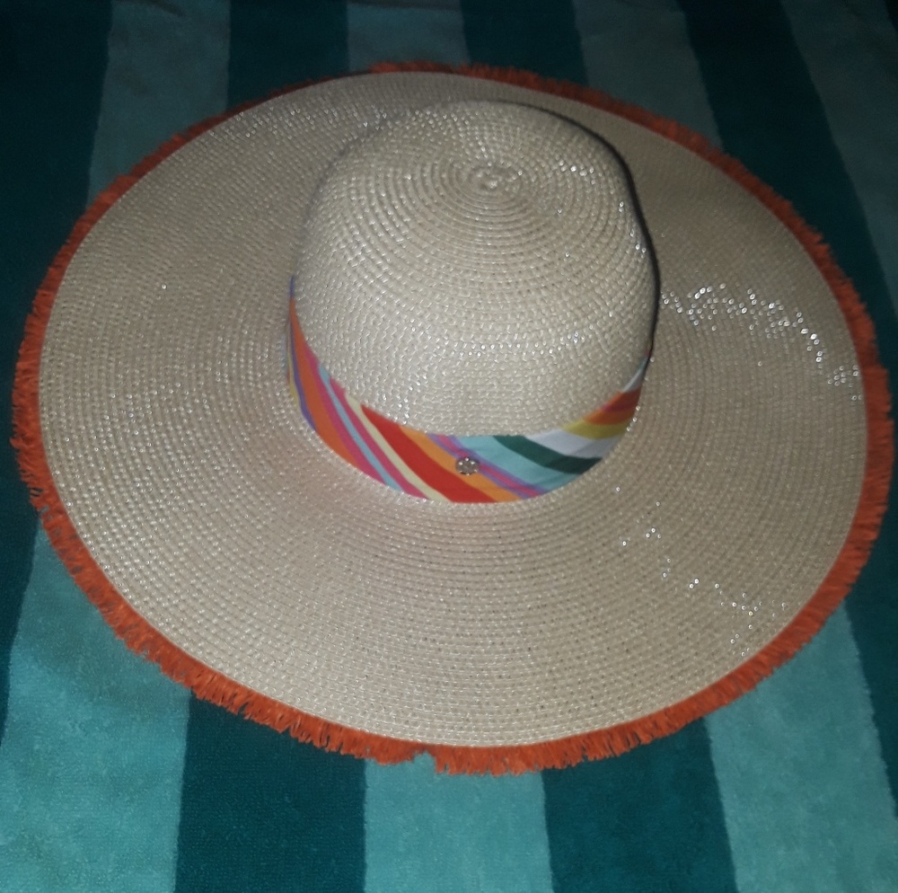 Beach hat